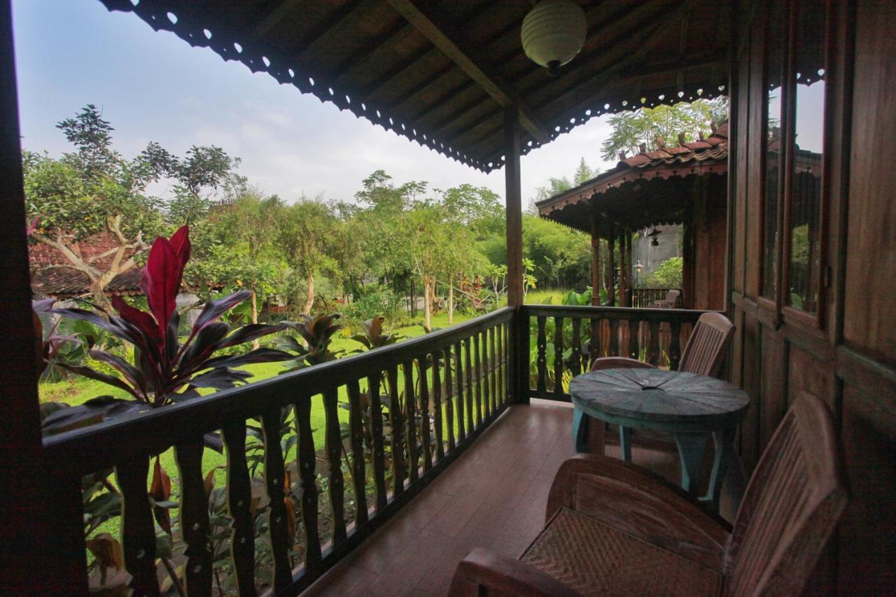 Amata Borobudur Resort Магеланг Экстерьер фото